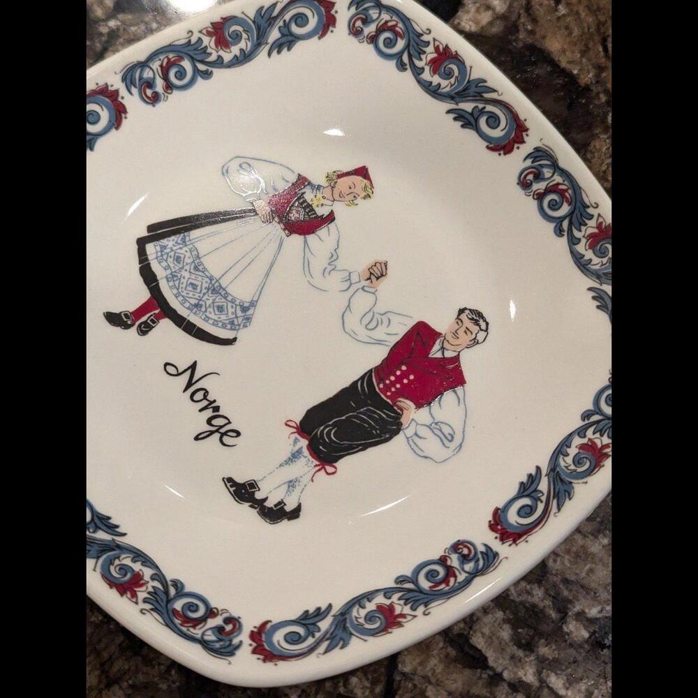Collectable Plate from Norway - Picture 4 of 8